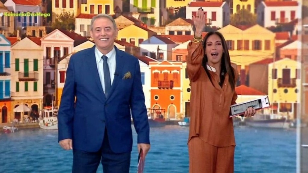 Κοινωνία Ώρα Mega – Το αποκαλυπτικό “ατύχημα” της Ανθής Βούλγαρη στην πρεμιέρα της εκπομπής