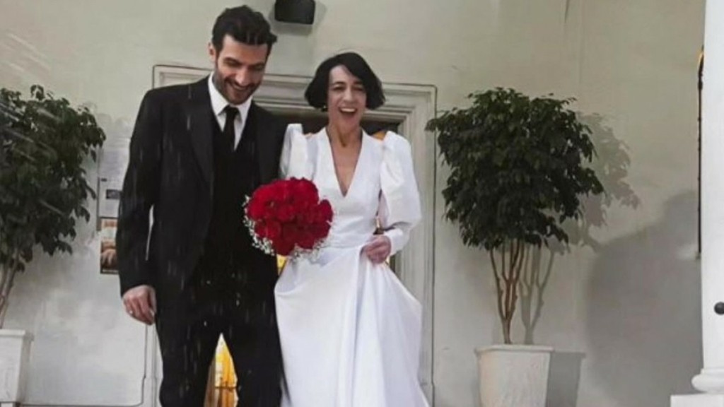 Νίκος Κουρής: Διέγραψε τις φωτογραφίες του γάμου του με την Έλενα Τοπαλίδου και την έκανε unfollow