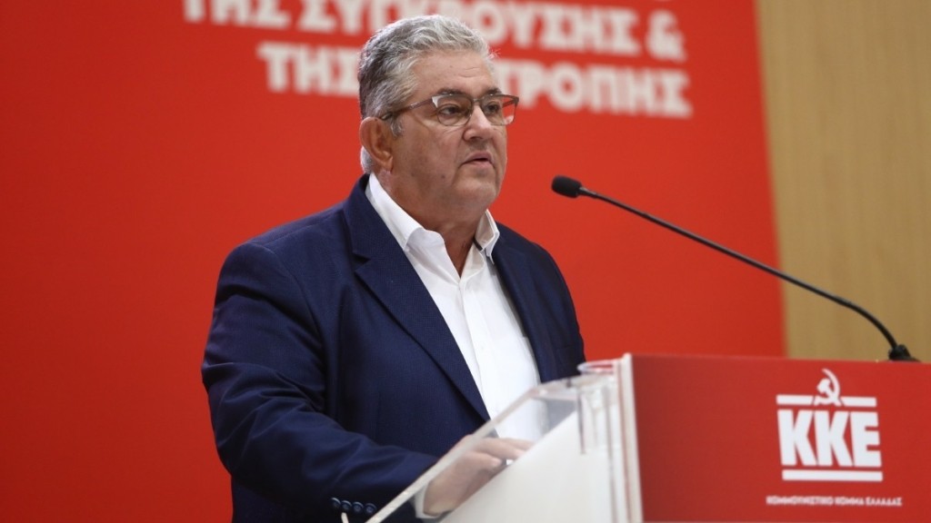 Κουτσούμπας: «Όταν το φιτίλι του πολέμου έχει ανάψει για τα καλά μπαίνεις μπροστά στον αγώνα»