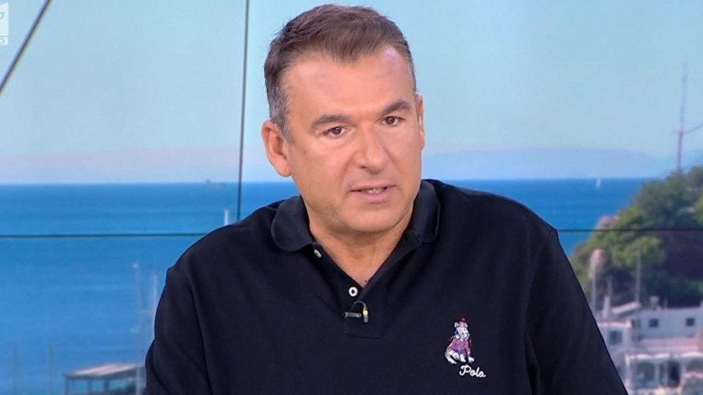 Γιώργος Λιάγκας: Σχολιάζει τα 12 τραγούδια του ελληνικού τελικού – «Το ένα είναι χειρότερο από το άλλο»