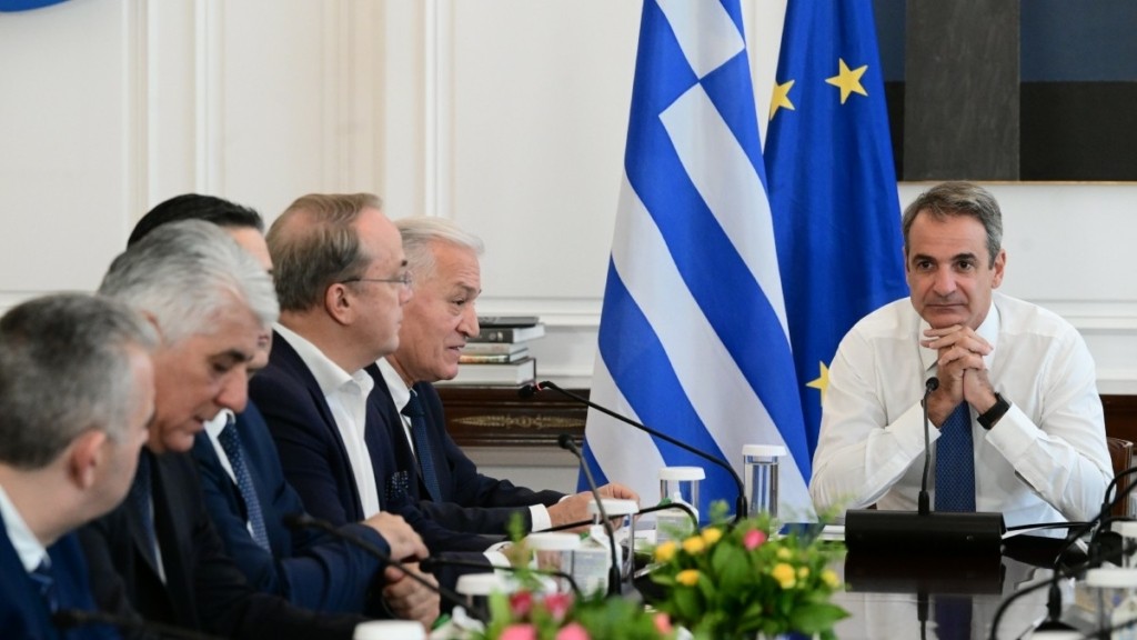 Μητσοτάκης: “Τα τελευταία χρόνια έχουν γίνει σημαντικά βήματα ως προς την οικονομική και θεσμική στήριξη της Αυτοδιοίκησης”