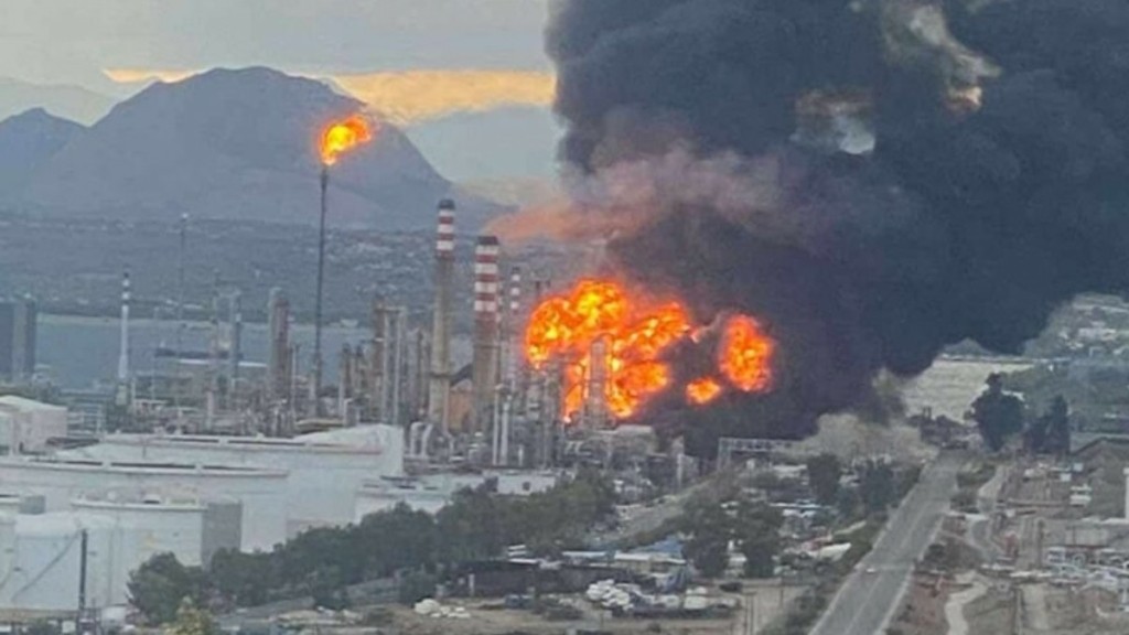 Φωτιά εντός των εγκαταστάσεων της Motor Oil – Ήχησε το 112 για εκκένωση