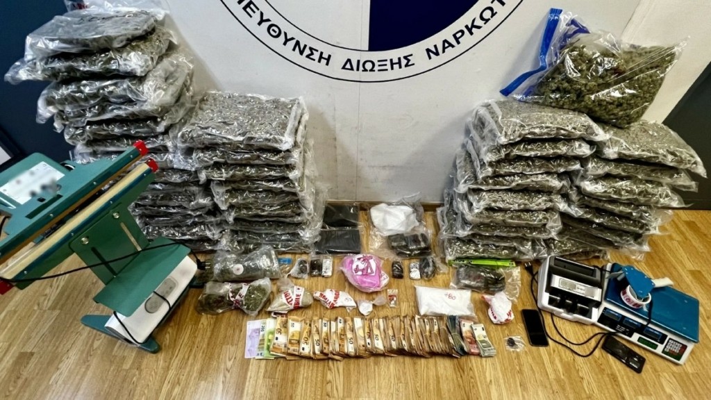Στα “δίχτυα” της αστυνομίας συμμορία που πουλούσε “ροζ” κοκαΐνη και κάνναβη
