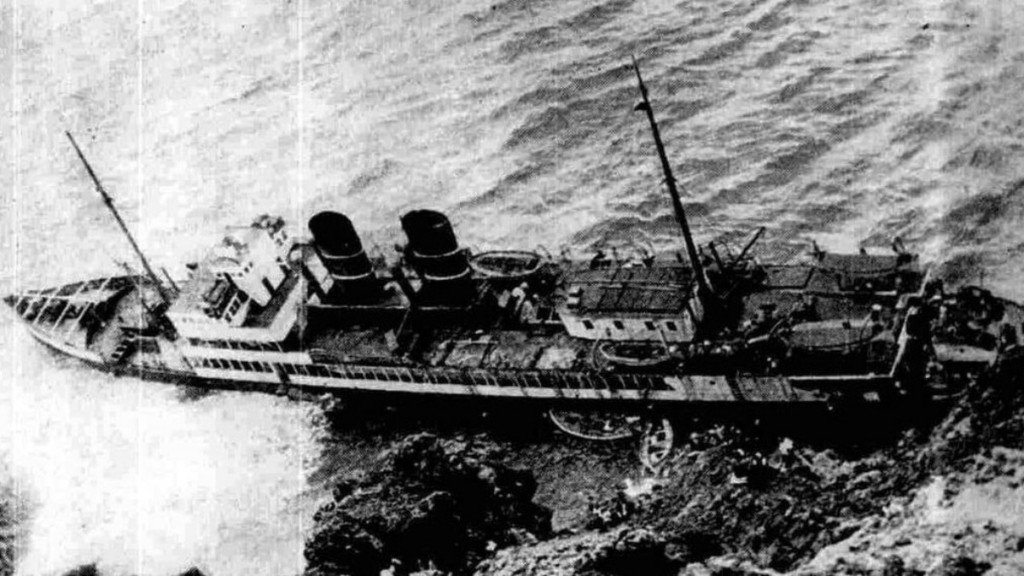 Φωτογραφίες από το ναυάγιο του ατμόπλοιου Αδρίας