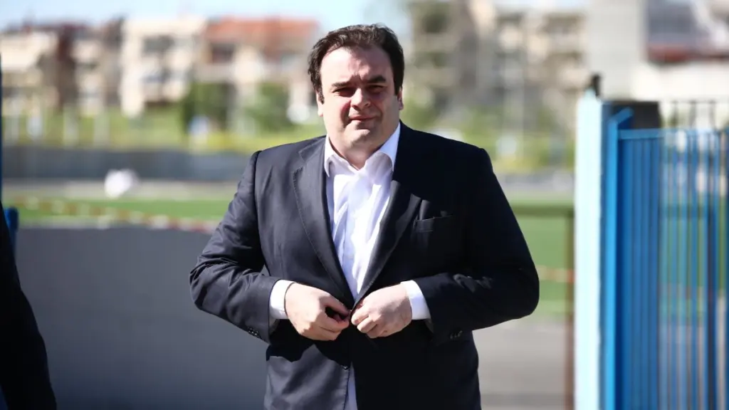 Πιερρακάκης: “Δεν θέλουμε εμπορικό πόλεμο με τις ΗΠΑ” – “Να διαπραγματευτούμε μία αμοιβαία λύση”