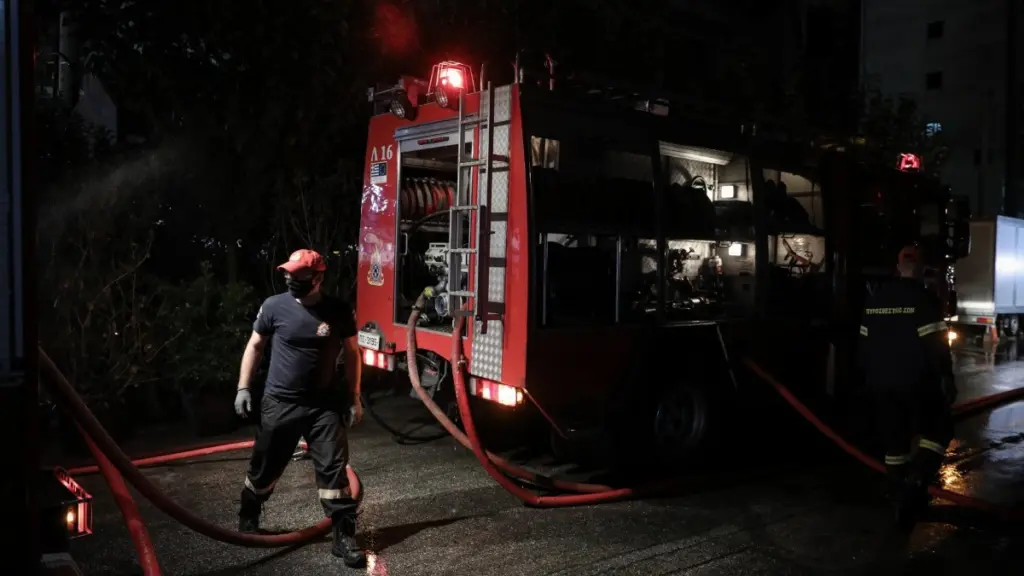 Φωτιά σε αγροτοδασική έκταση στον Πλατανιά Κρήτης