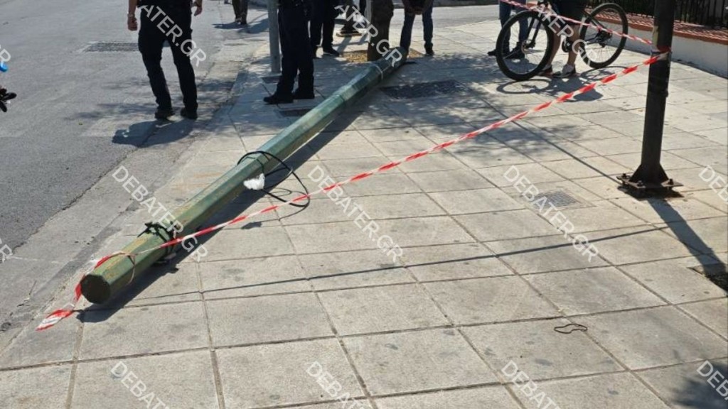 Νέα Φιλαδέλφεια: Τρόλεϊ έπεσε πάνω σε κολώνα της ΟΣΥ – Ελαφρά τραυματισμένη μια 14χρονη