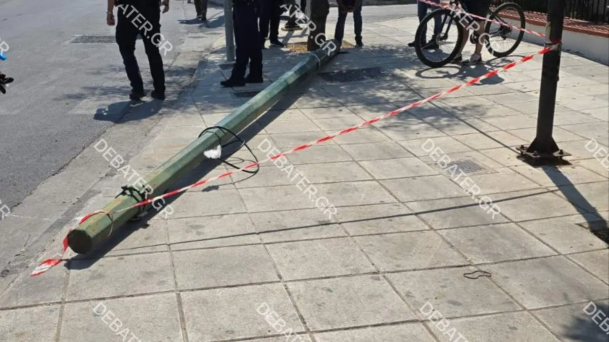 Νέα Φιλαδέλφεια: Τρόλεϊ έπεσε πάνω σε κολώνα της ΟΣΥ – Ελαφρά τραυματισμένη μια 14χρονη