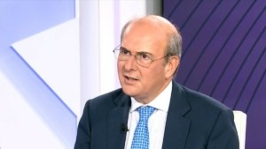 Κωστής Χατζηδάκης: “Η Ελλάδα στέκεται σταθερά απέναντι σε κάθε μορφή αντισημιτισμού”