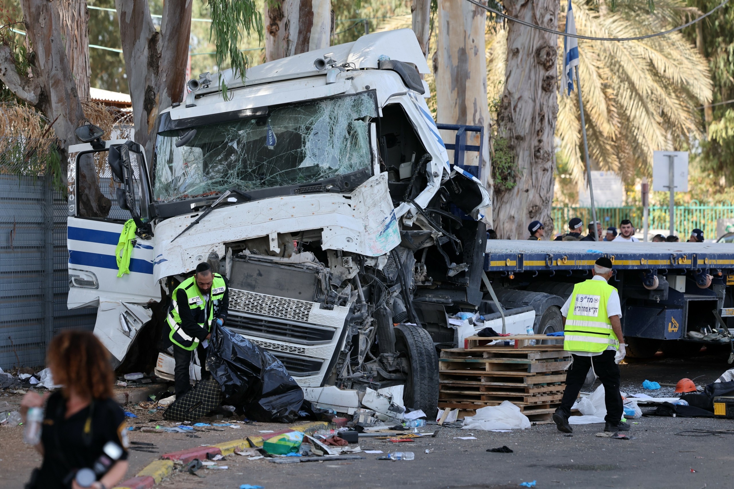 Ισραήλ: Φορτηγό έπεσε σε στάση λεωφορείου – Τουλάχιστον 33 τραυματίες