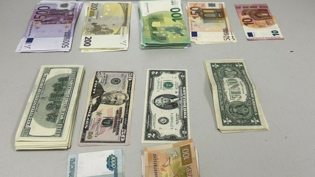 ΑΑΔΕ: Μπλόκο σε εκατομμύρια που προσπάθησαν να περάσουν από όλο τον κόσμο