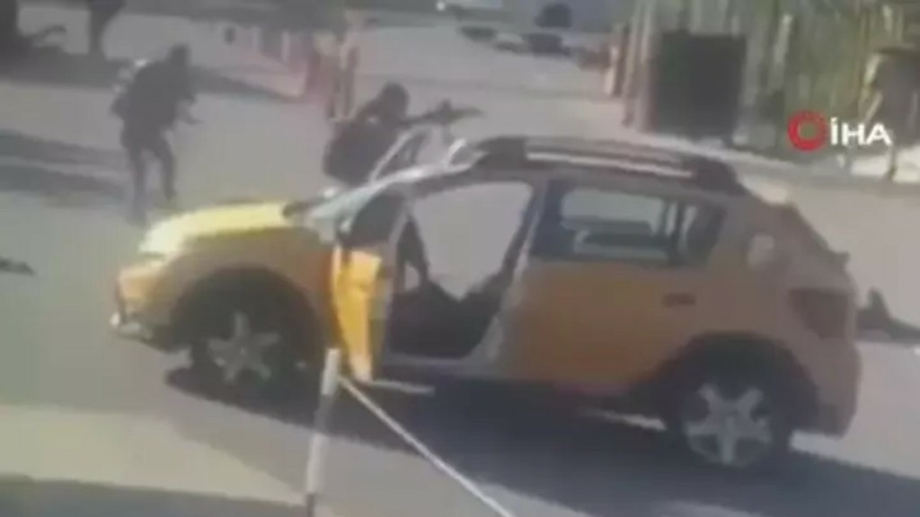 Τρομοκρατική επίθεση στην Άγκυρα: Τουλάχιστον τέσσερις οι νεκροί και 14 τραυματίες – Η στιγμή των επιθέσεων