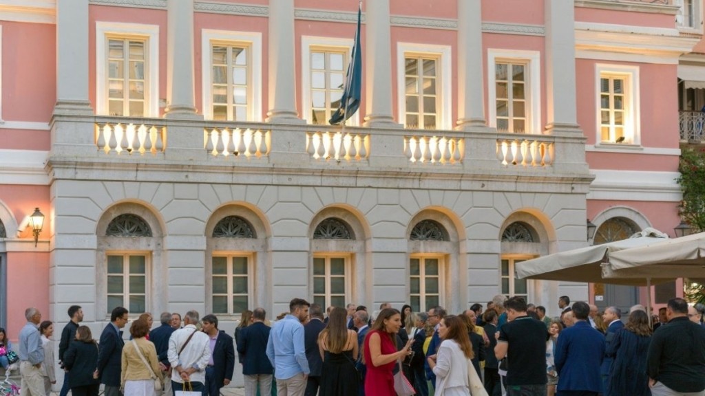 Alpha Bank: Περιοδική έκθεση στην Κέρκυρα με δημιουργίες κορυφαίων Ελληνίδων