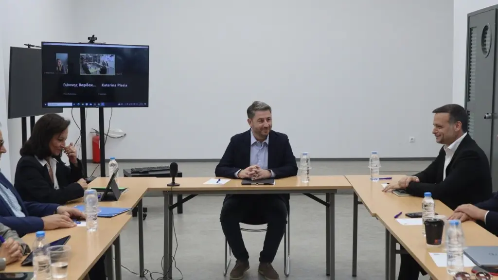 Νίκος Ανδρουλάκης: «Οι πολίτες βλέπουν το ΠΑΣΟΚ ως τον αντίπαλο πόλο της ΝΔ και αυτό αποτυπώνεται στις δημοσκοπήσεις»