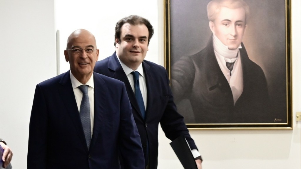 Στρατιωτικές σχολές: Δέσμη μέτρων για την αντιμετώπιση της μείωσης εισακτέων από Ν. Δένδια και Κ. Πιερρακάκη
