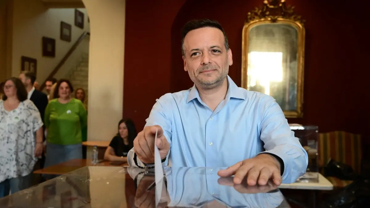 ΠΑΣΟΚ: Ψήφισε ο Χάρης Δούκας – “Ενώνουμε δυνάμεις κερδίζουμε την ελπίδα”