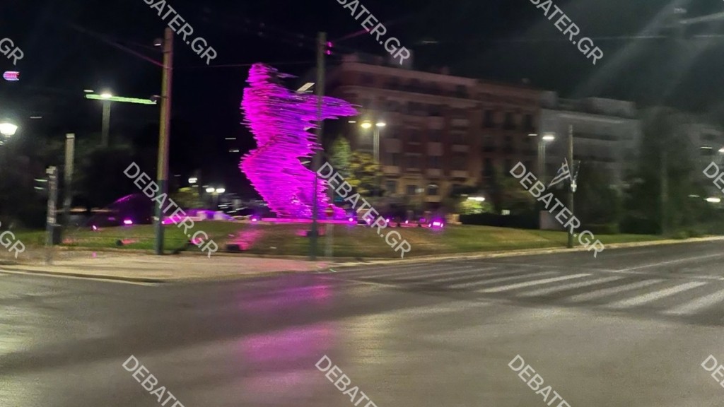 Στα ροζ ο “Δρομέας” του Κώστα Βαρώτσου για την πρόληψη του καρκίνου του μαστού