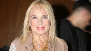 Άννα Φόνσου: «Όταν έμεινα χωρίς λεφτά με βοήθησε η Αλίκη Βουγιουκλάκη»