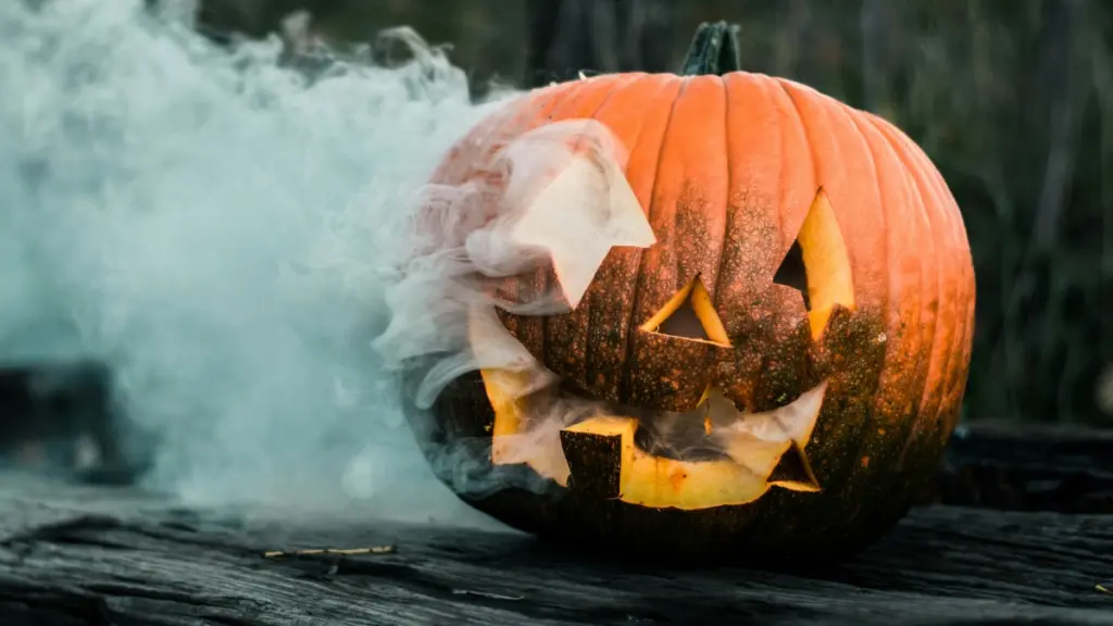 Halloween: Γιατί στην Ελλάδα κόβουμε κολοκύθες – Tι κρύβεται πίσω από αυτό το έθιμο