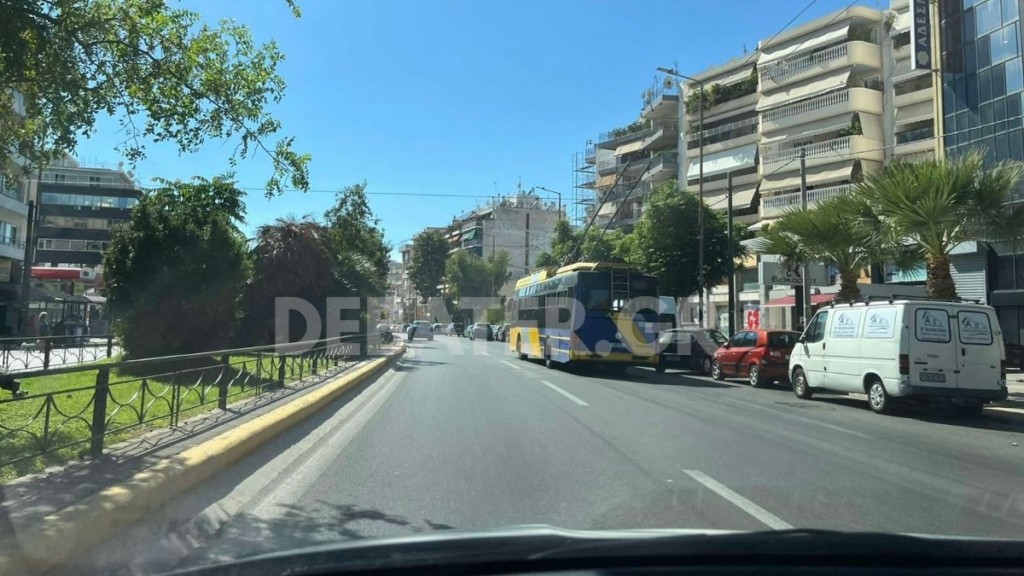 Καλλιθέα: Αλαλούμ στη Θησέως λόγω χαλασμένων φαναριών