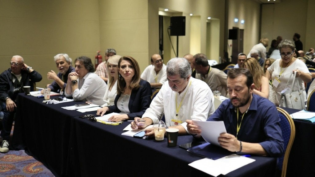 Ολοκληρώθηκε η συνεδρίαση της ΚΕ του ΣΥΡΙΖΑ – Μετατέθηκε στις 8-10 Νοεμβρίου το συνέδριο