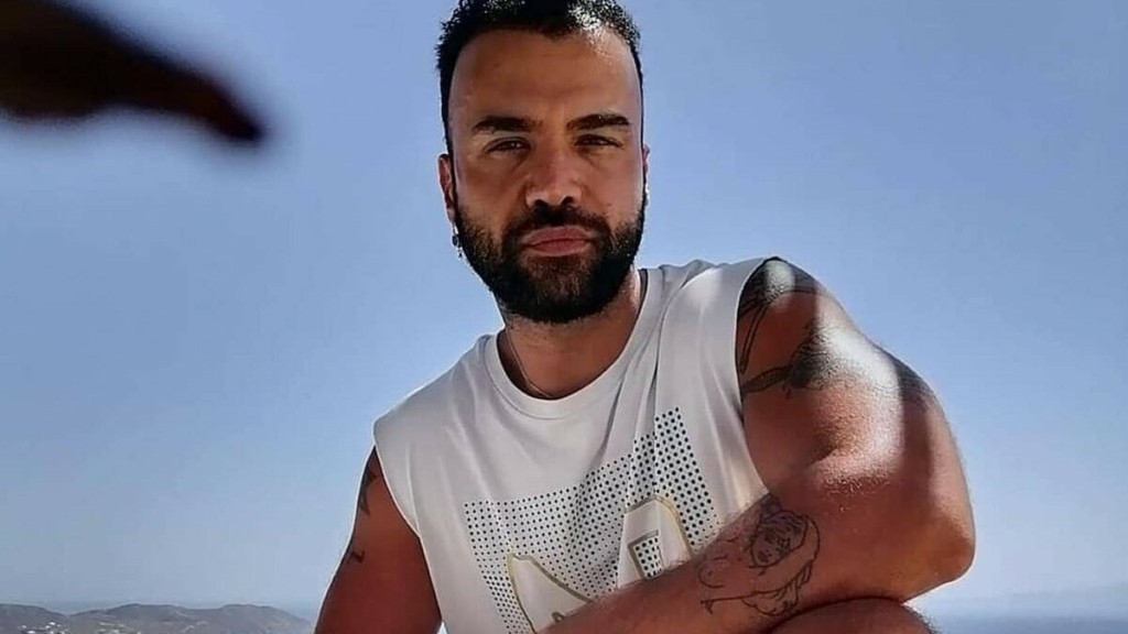 Περικλής Κονδυλάτος: «Γιατί ο Καπουτζίδης και ο Σεργουλόπουλος πρέπει να κάνουν τόσο θόρυβο με τη σεξουαλικότητά τους;»