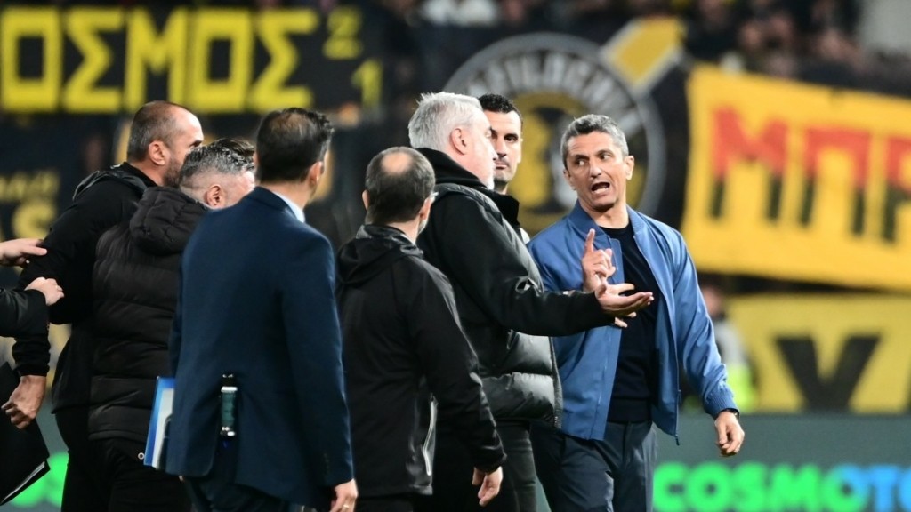 ΠΑΟΚ: Απαγόρευση εισόδου για 23 ημέρες στον Λουτσέσκου και πρόστιμο 10.000 ευρώ για το επεισόδιο στο ντέρμπι με την ΑΕΚ