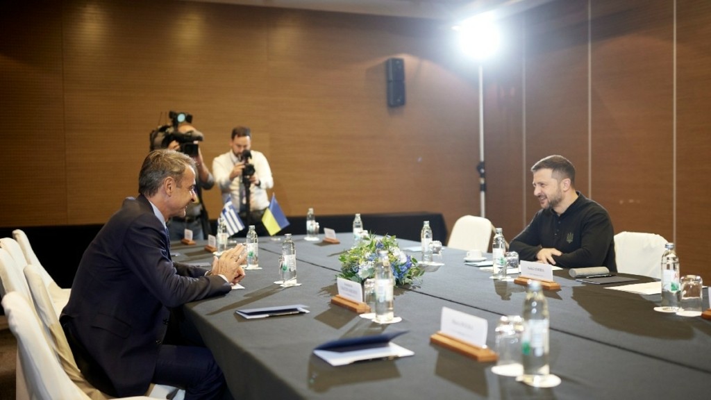 Συνάντηση Μητσοτάκη με Ζελένσκι στο Ντουμπρόβνικ – Επανέλαβε την σταθερή στήριξη της Ελλάδας στην Ουκρανία