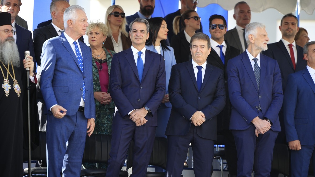 Μητσοτάκης Περιστέρι