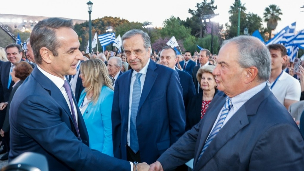 Τηλεφωνήματα Μητσοτάκη σε Καραμανλή και Σαμαρά – Τι συζητήθηκε