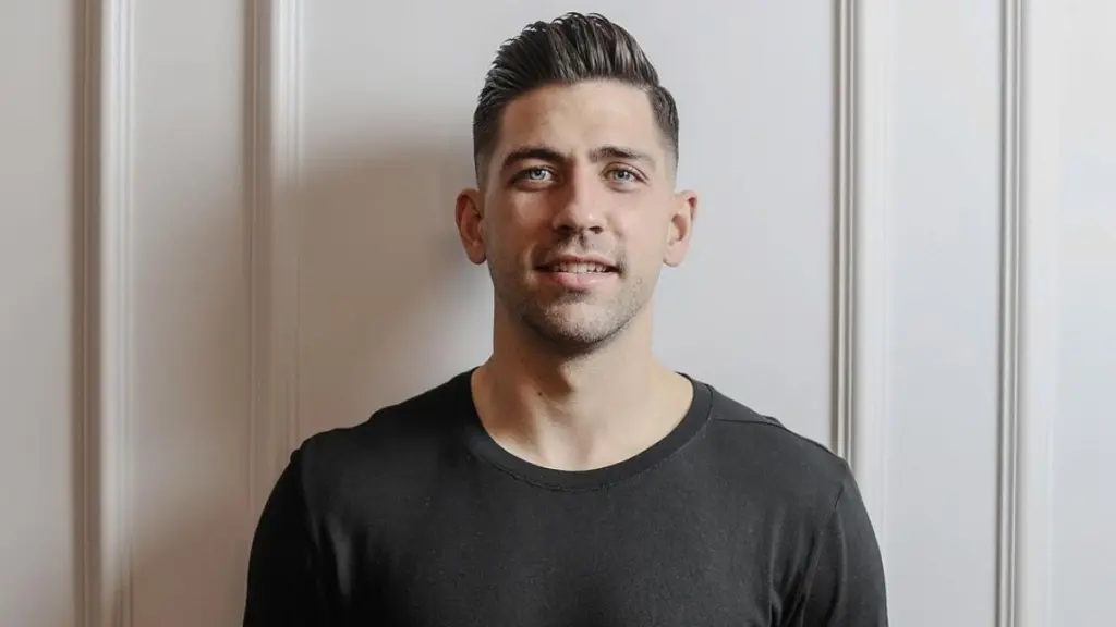 Τάσος Μπακασέτας: Αυτή η influencer είναι σύντροφός του – Η σχέση της με πρώην παίκτη του Survivor (pics)