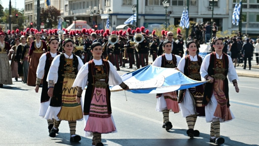 Επέτειος 28ης Οκτωβρίου: Ολοκληρώθηκε η μαθητική παρέλαση στην Αθήνα