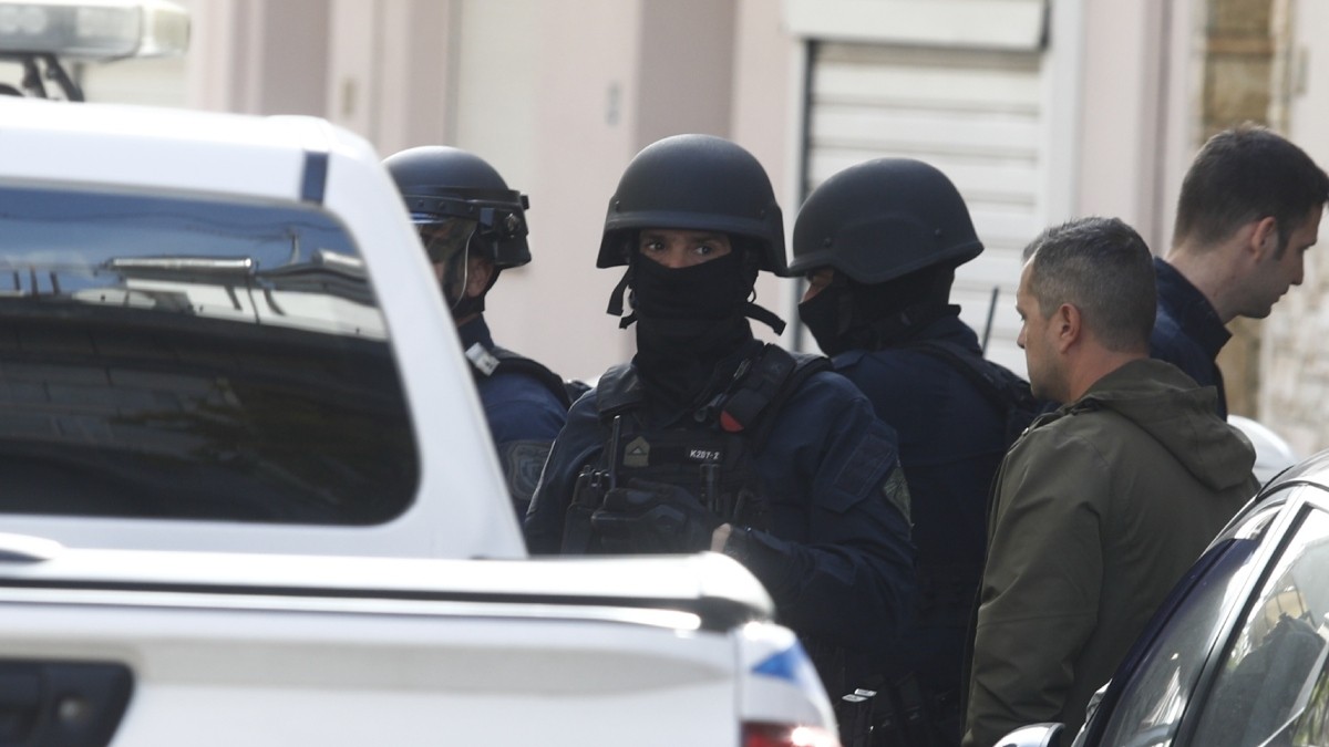 Περιστέρι απόπειρα αυτοκτονίας