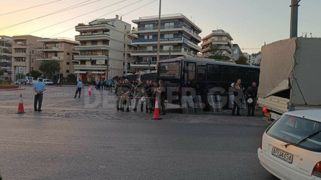 Ψυχικό: Συγκέντρωση αντιεξουσιαστών έξω από την πρεσβεία του Ισραήλ