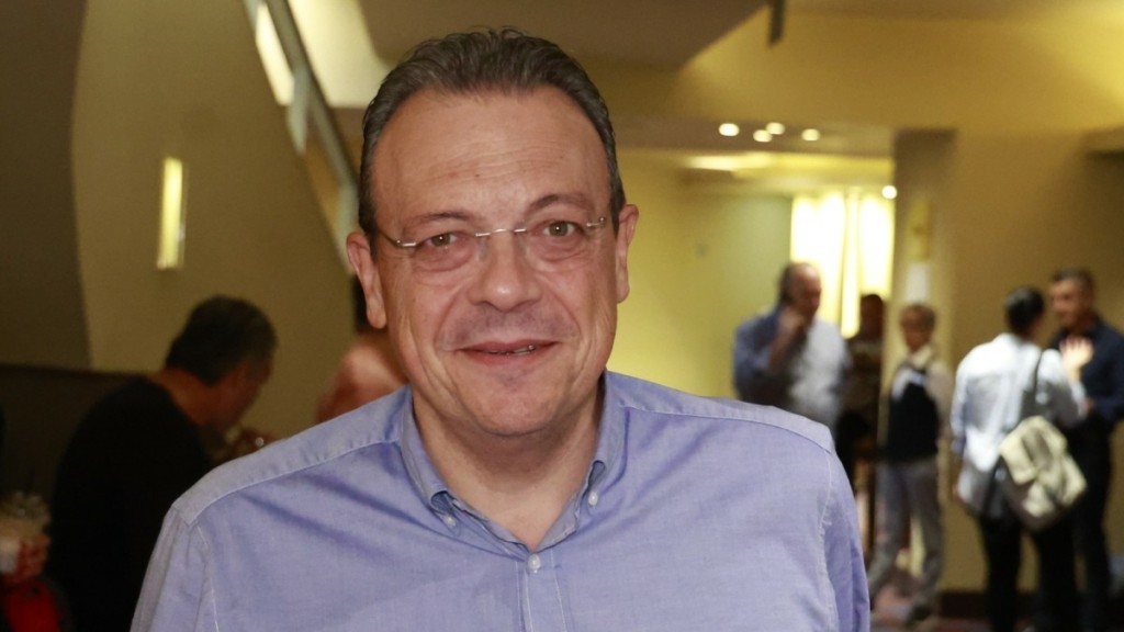 Χριστουγεννιάτικο μήνυμα Φάμελλου: Σε μια κοινωνία που οι ανισότητες μεγαλώνουν, να ανοίξουμε μια αγκαλιά αλληλεγγύης και προσφοράς