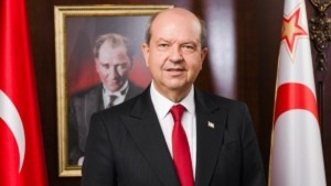 Ερσίν Τατάρ: Καταργούμε τον βορρά, κηρύσσουμε την «Τουρκική Δημοκρατία της Βόρειας Κύπρου»
