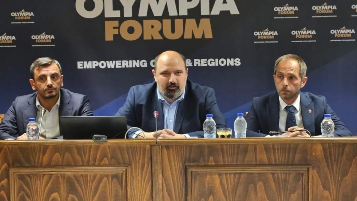 Τριαντόπουλος