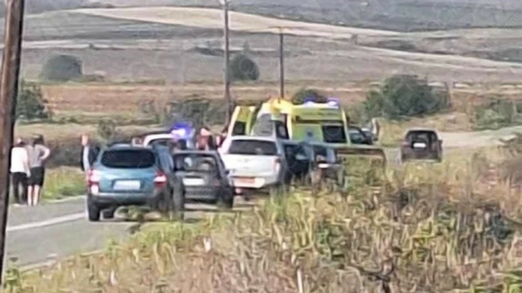 Ορεστιάδα: Τροχαίο με μετωπική σύγκρουση δύο οχημάτων – Δύο τραυματίες στο νοσοκομείο