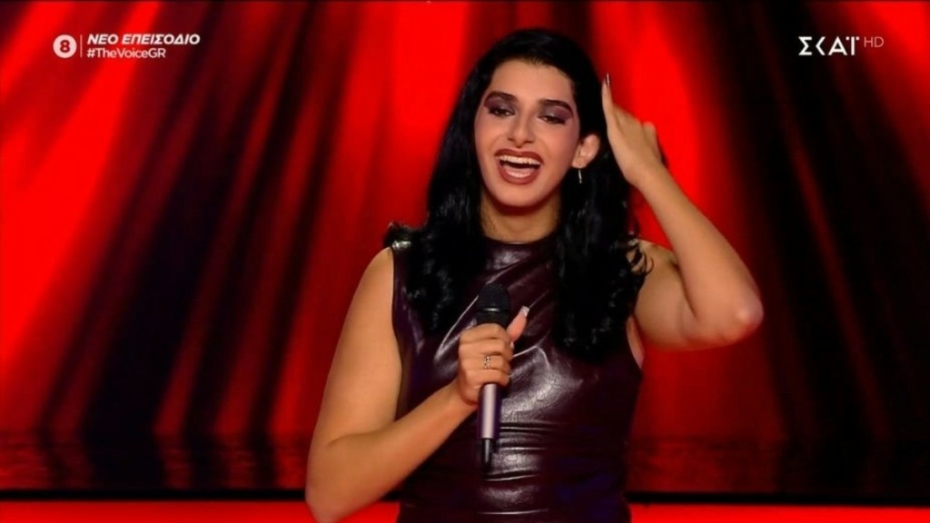 The Voice: Ξεσήκωσε το κοινό η τρανς εγγονή της Δούκισσας – «Σαν ένα μικρό αγοράκι κι εγώ, ήθελα να μοιάσω στις μεγάλες τραγουδίστριες»