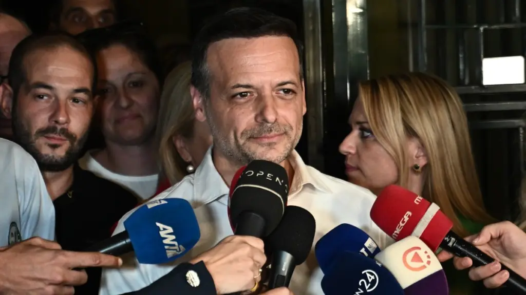 Χάρης Δούκας: “Συγχαίρω τον Νίκο Ανδρουλάκη για τη νίκη του – Θα είμαι πάντα εδώ στην πρώτη γραμμή”