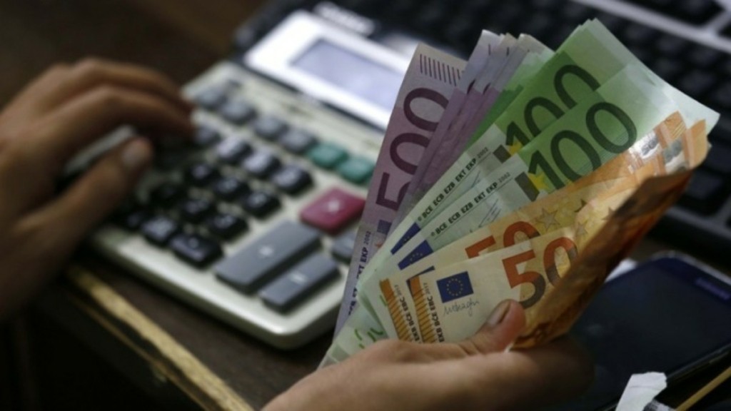 ΟΠΕΚΑ: Πότε θα καταβληθούν τα κοινωνικά επιδόματα στους δικαιούχους