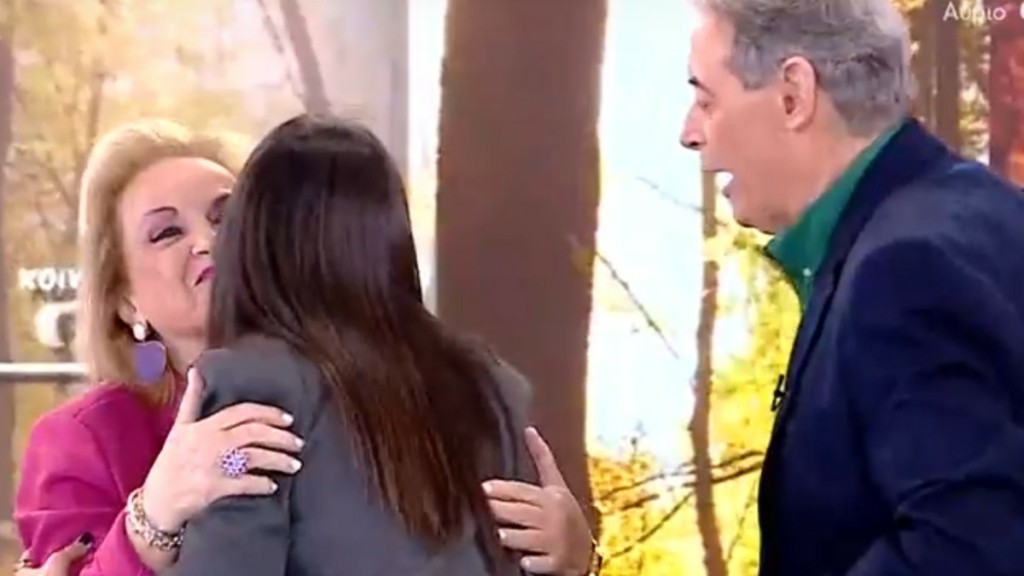 Ματίνα Παγώνη σε Ανθή Βούλγαρη: “Σας βλέπω ανανεωμένη τον τελευταίο καιρό, κάτι συμβαίνει”