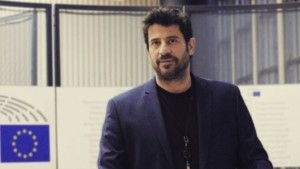 Γεωργούλης για Καρυστιανού: «Πρόκειται για ιδιαίτερη περιπτωση – Δεν εκφράζει μόνο τη δική της άποψη και τον δικό της πόνο»