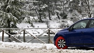 Χιονόπτωση στην Πέλλα – Πού χρειάζονται αλυσίδες