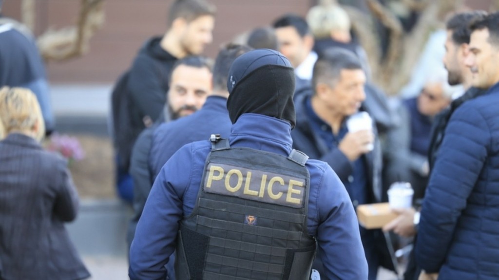 ΣΥΡΙΖΑ: Ισχυρή αστυνομική παρουσία έξω από το Gazi Live που θα γίνει το συνέδριο (pics)