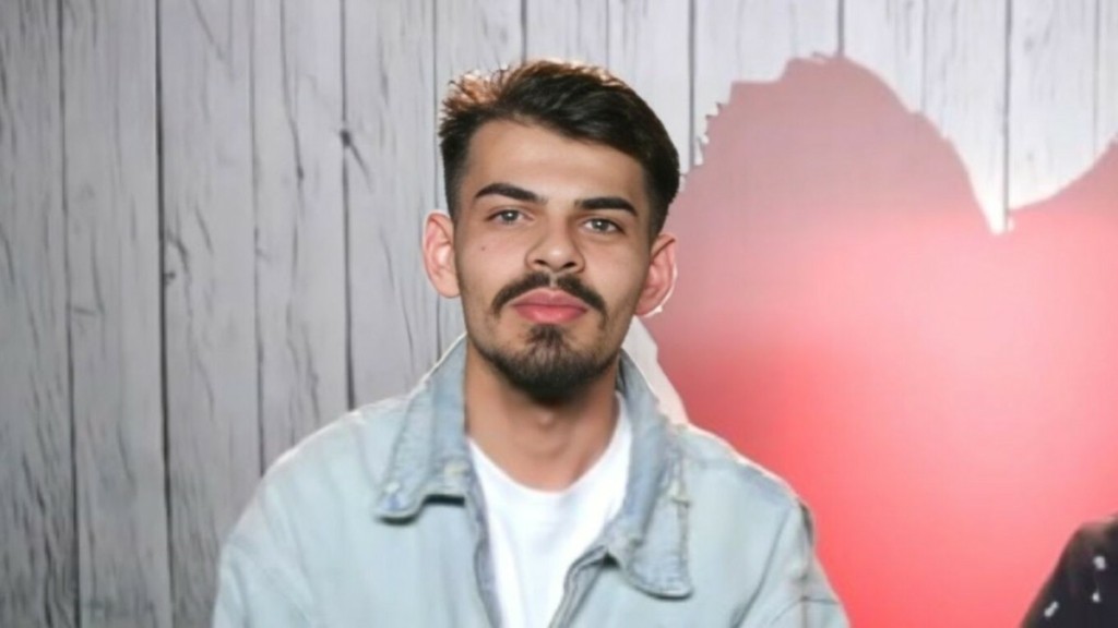 First Dates: Συγκίνησε ο παίκτης που έχασε τον σύντροφό του στα Τέμπη – “Μια σχέση είχα στην ζωή μου”