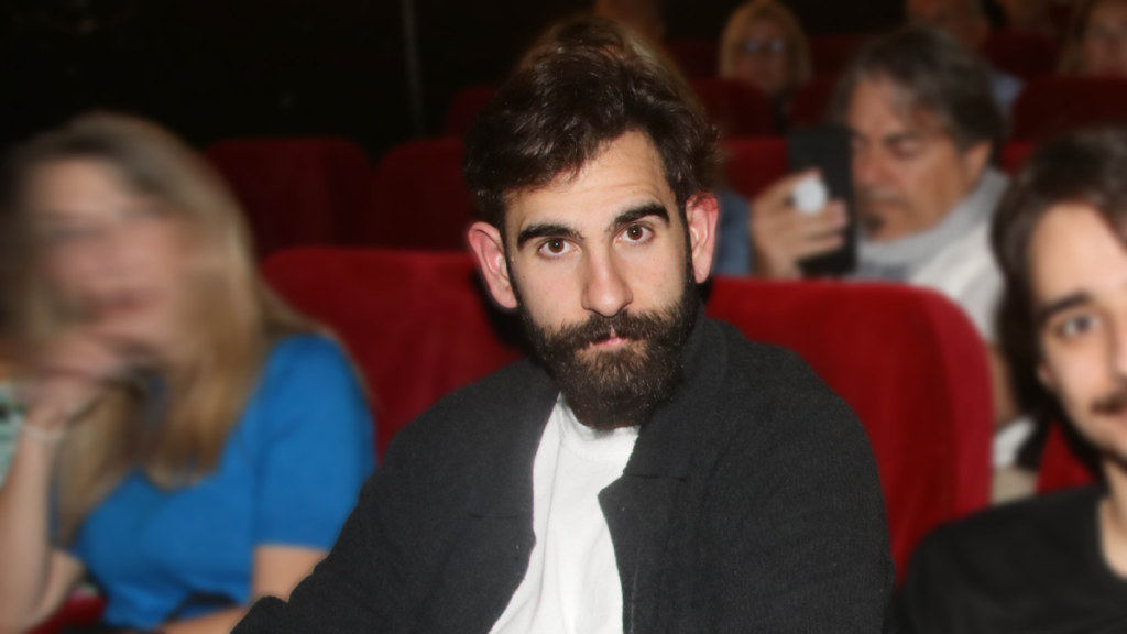 Ο Δημήτρης Φιλιππίδης ξεκινά δουλειά σε μπαρ στην Κέρκυρα – «Δεν έχει προκύψει κάτι θεατρικό»