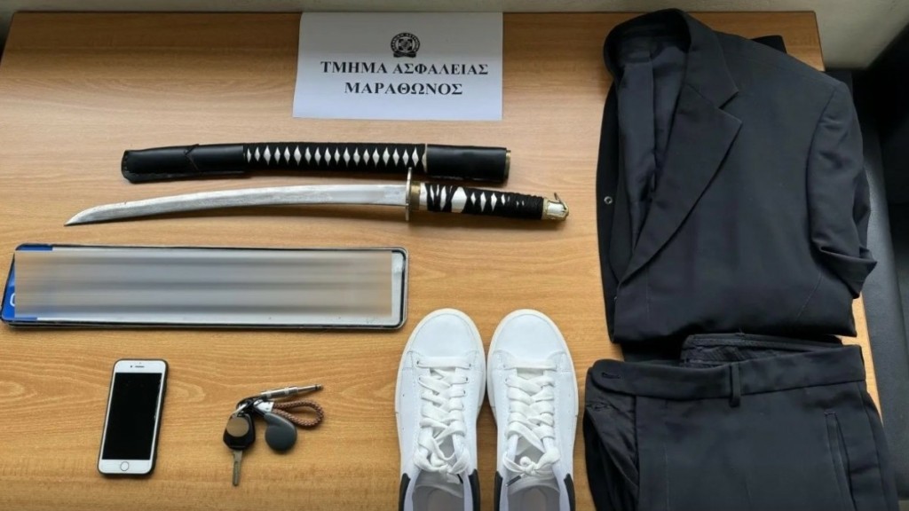 Παλλήνη: Συνελήφθη 44χρονος για ληστείες με απειλή όπλου – Έκλεβε κοσμήματα με την Πόρσε