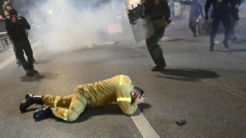 Στον Εισαγγελέα τα επεισόδια μεταξύ αστυνομικών και εποχικών πυροσβεστών