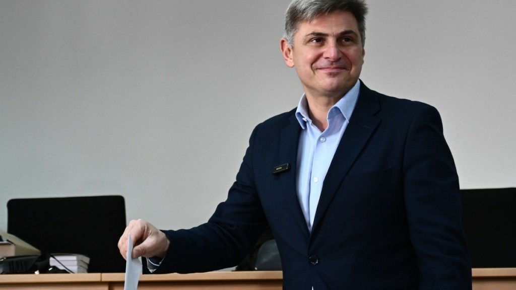 ΣΥΡΙΖΑ: Ψήφισαν Νικόλας Φαραντούρης και Απόστολος Γκλέτσος